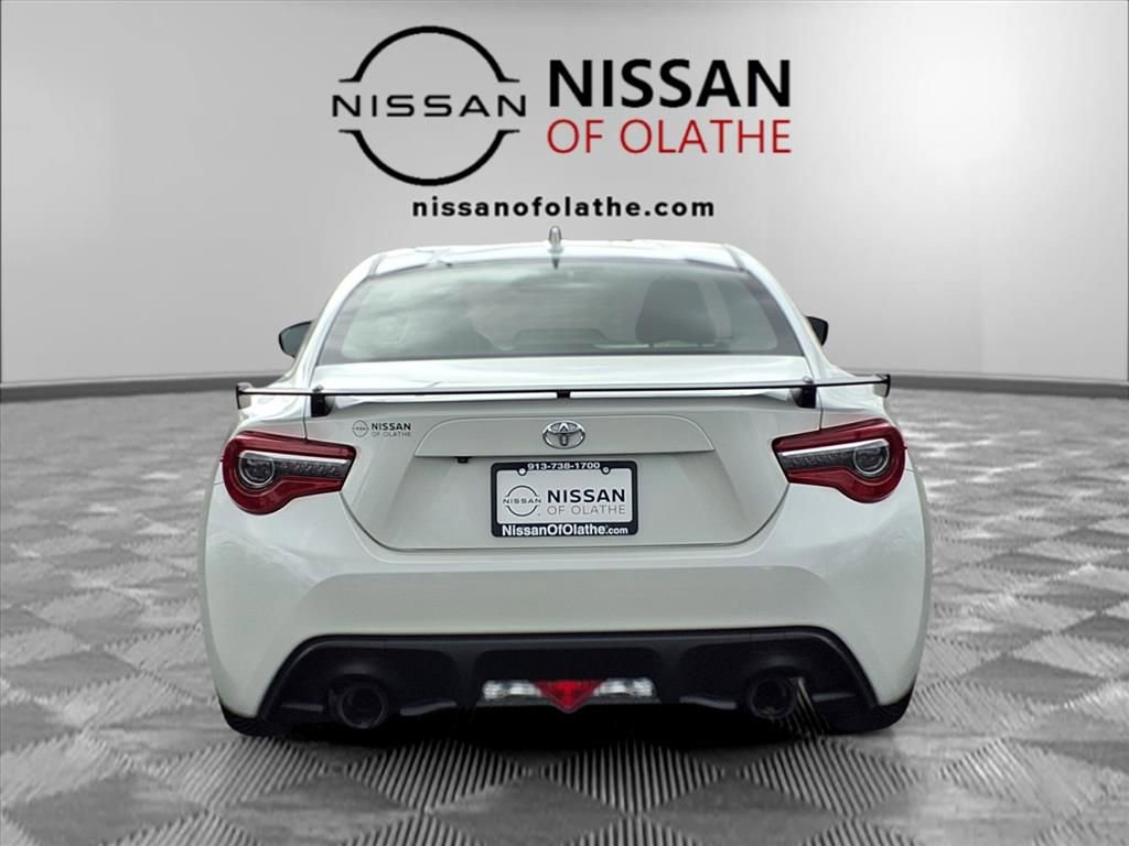 Used 2018 Toyota 86 image 29