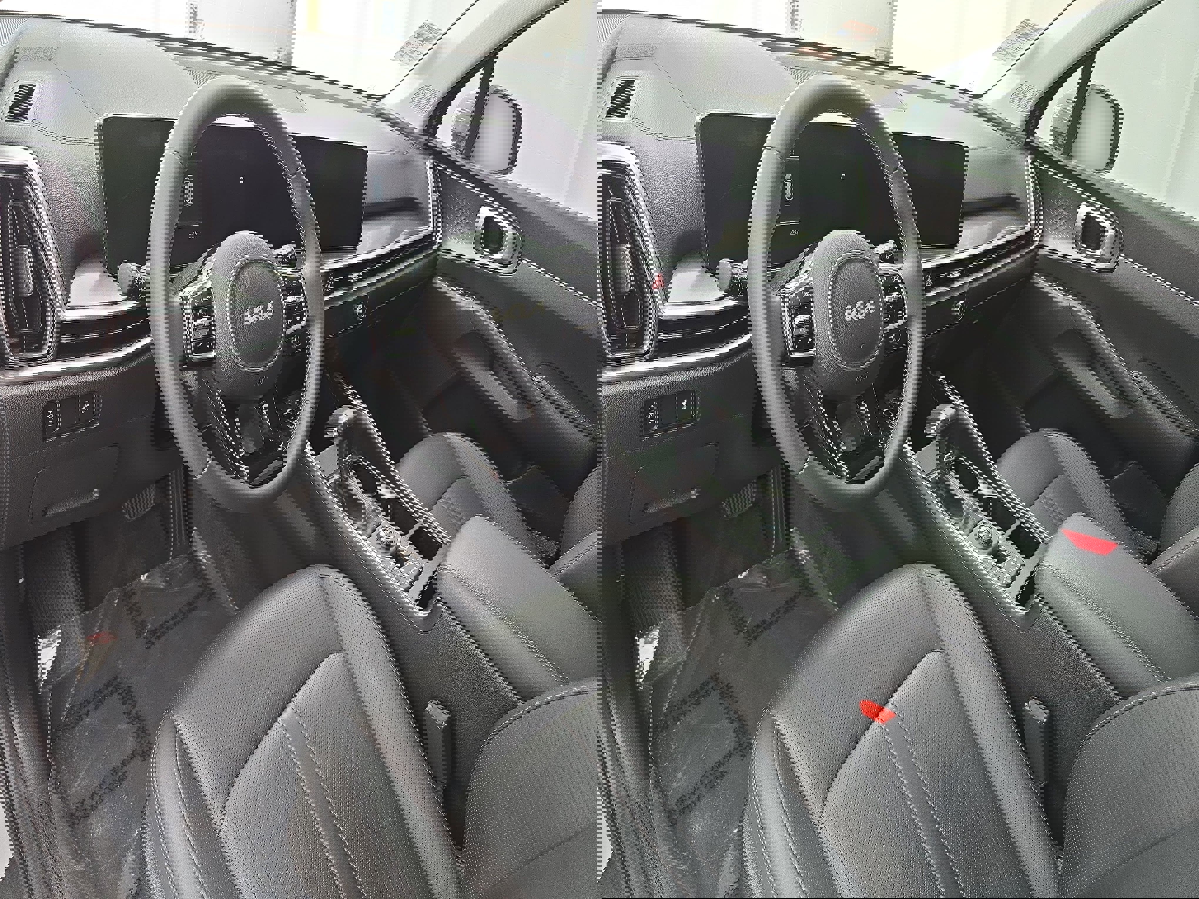 Used 2025 Kia Sorento S w/ Panoramic Sunroof Package image 16