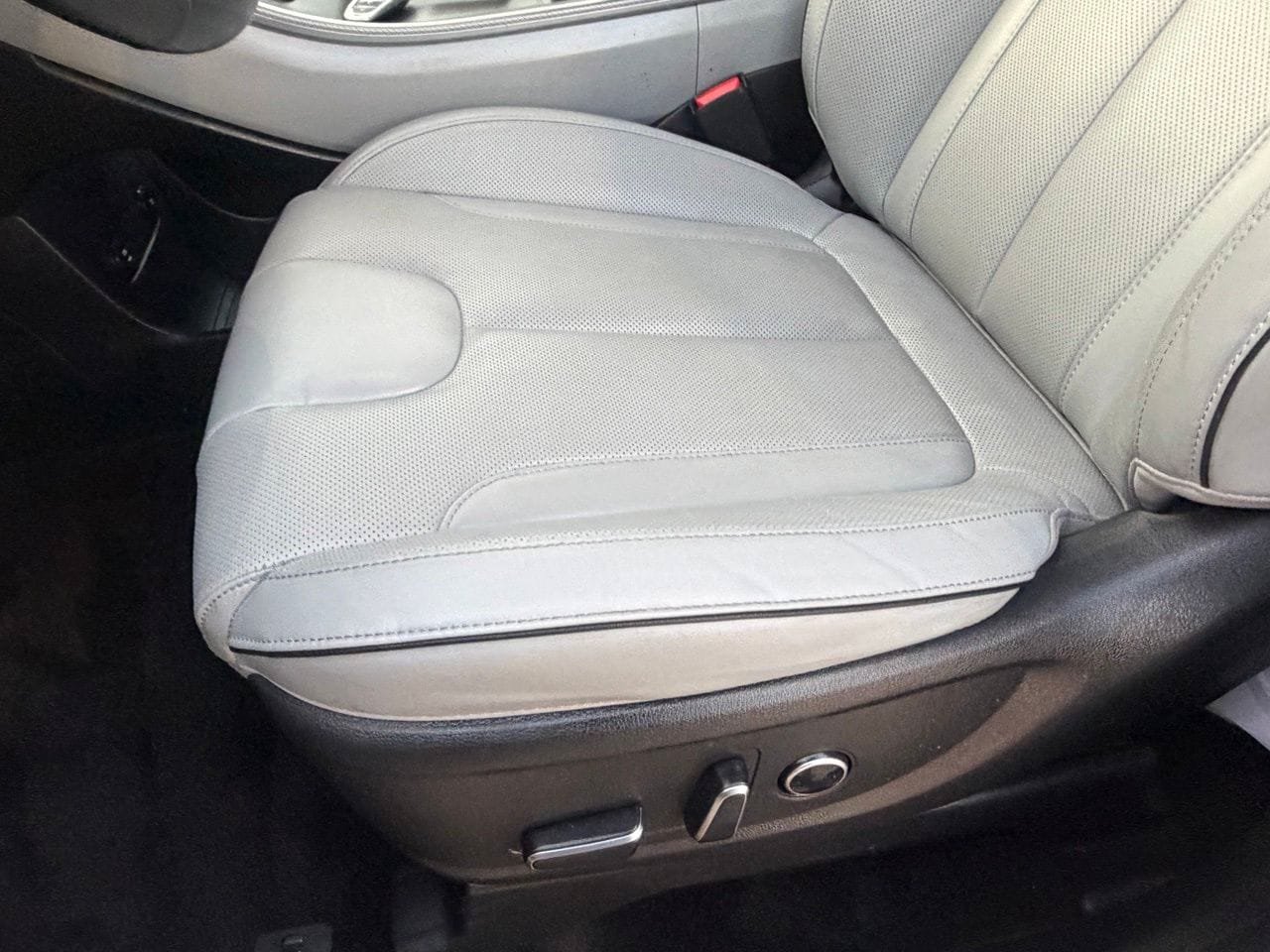 Used 2025 Hyundai Palisade SEL AWD/4WD image 30