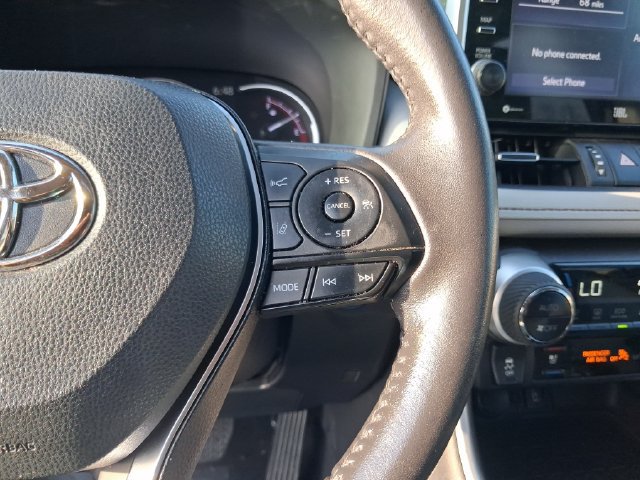 Used 2022 Toyota RAV4 Limited AWD/4WD image 19