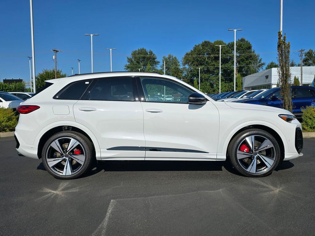 New 2026 Audi SQ5 Premium Plus AWD/4WD image 6