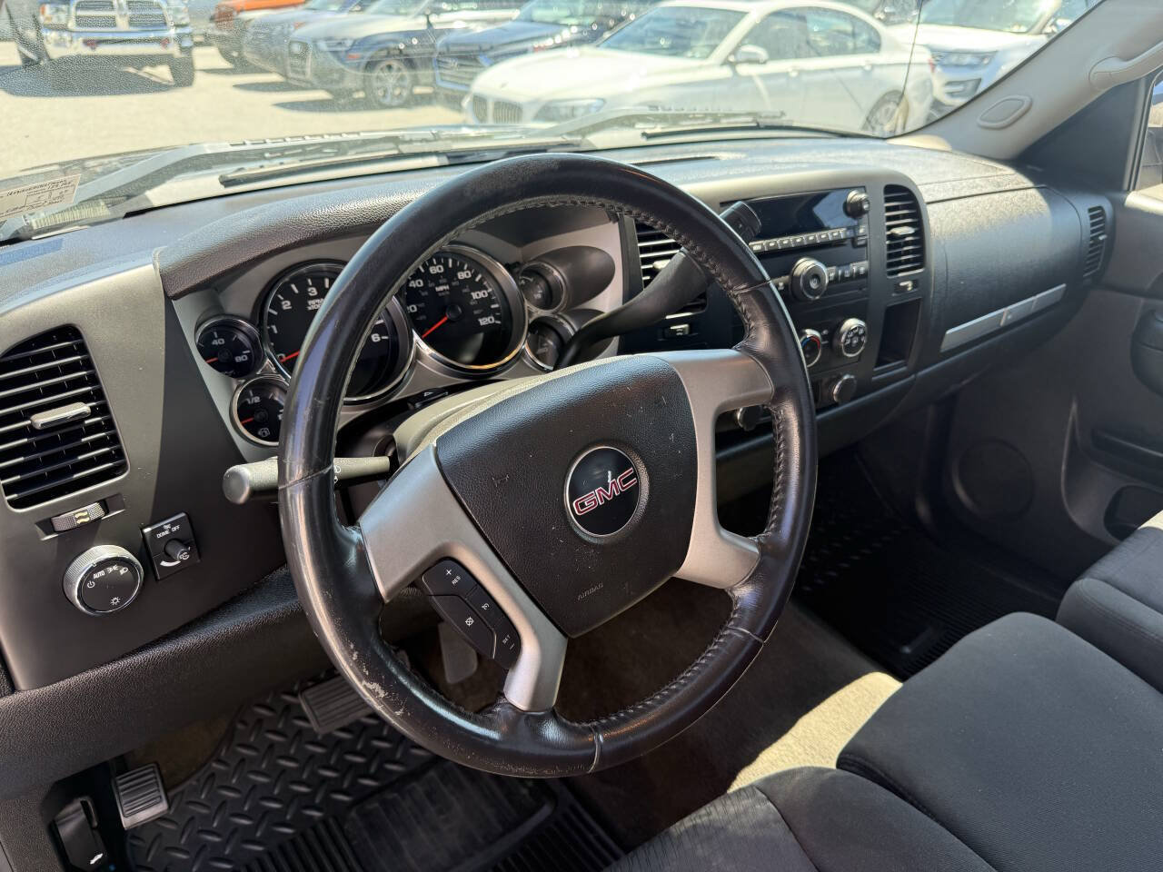 Used 2011 GMC Sierra 1500 SLE w/ Chrome Essentials Package AWD/4WD image 12