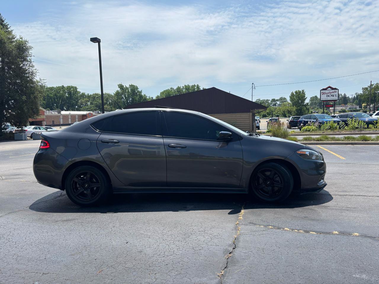 Used 2015 Dodge Dart SXT w/ Sun/Sound Group FWD image 10