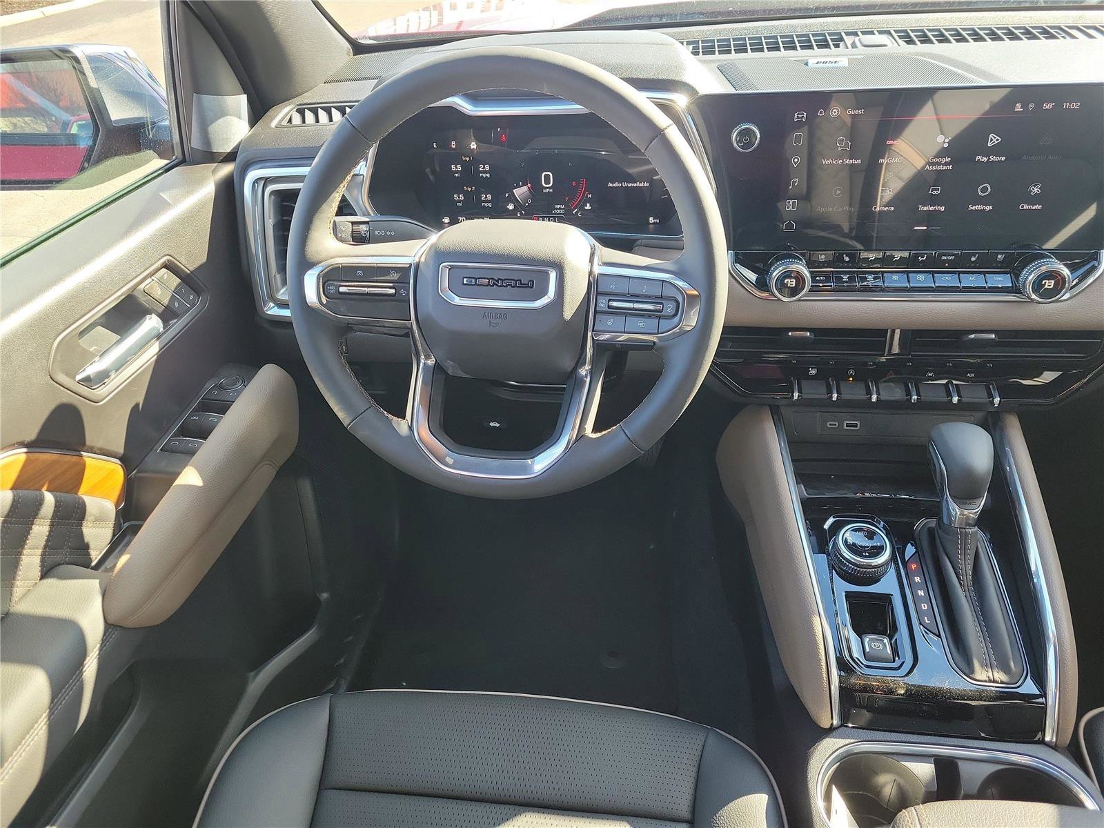 New 2026 GMC Canyon Denali image 9