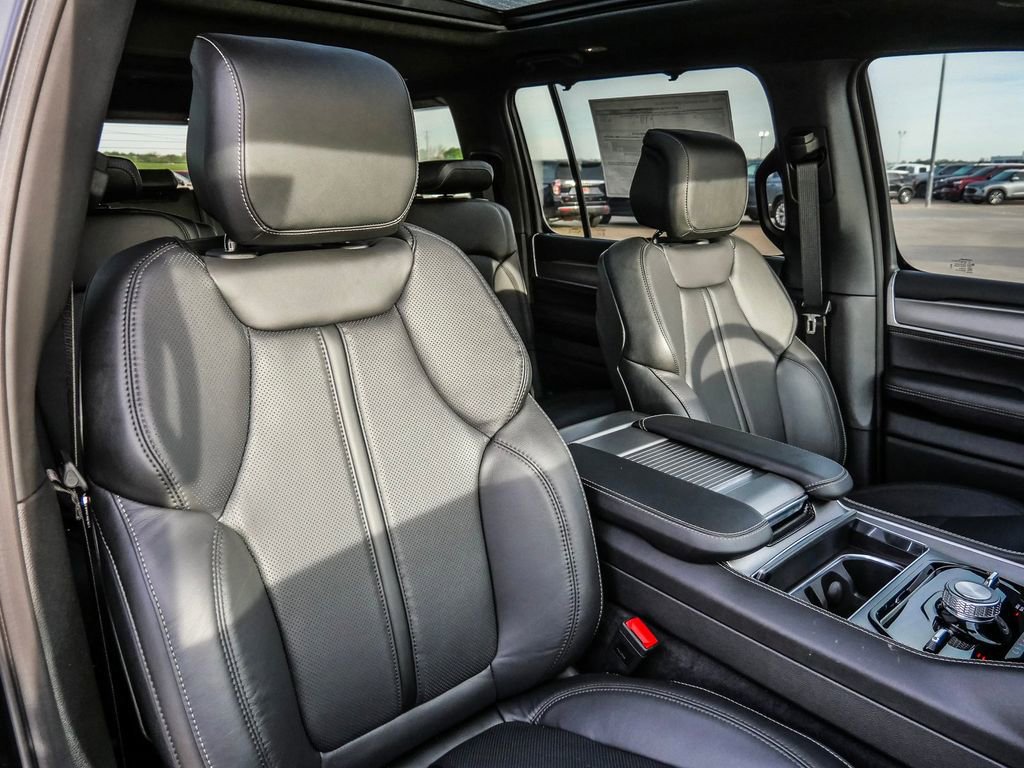 New 2026 Jeep Grand Wagoneer Limited image 15