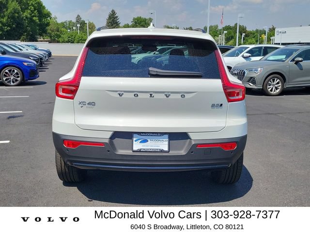 New 2026 Volvo XC40 B5 Plus w/ Protection Package Premier AWD/4WD image 4