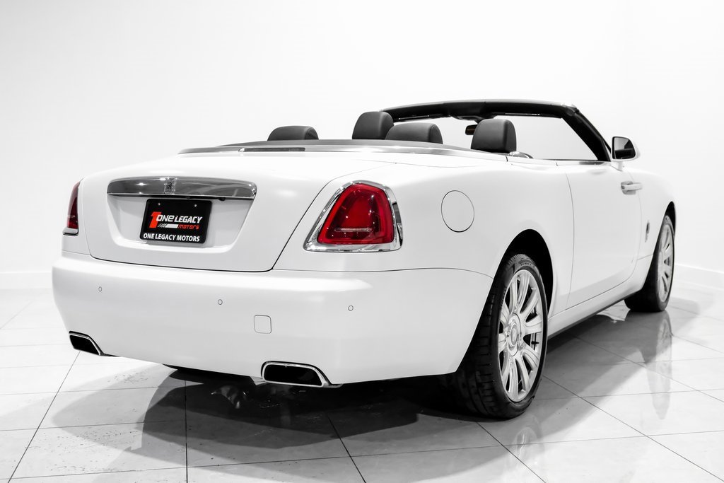 Used 2018 Rolls-Royce Dawn image 4
