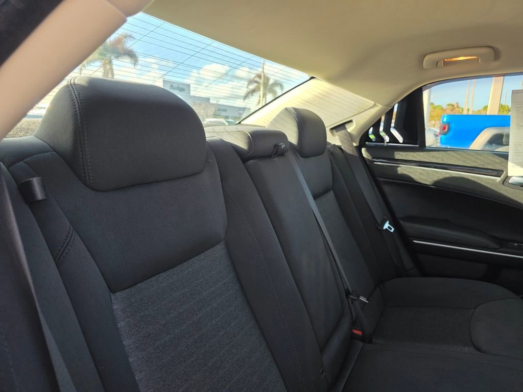Used 2023 Chrysler 300 Touring w/ Sport Appearance Package image 14