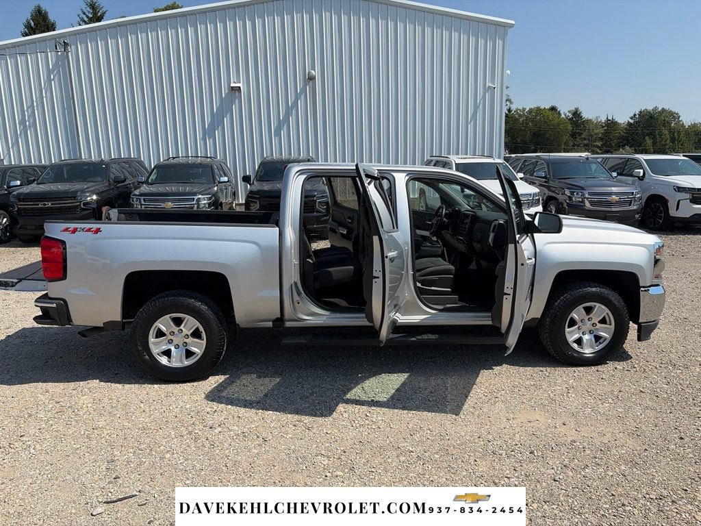 Used 2018 Chevrolet Silverado 1500 LT w/ All Star Edition AWD/4WD image 35