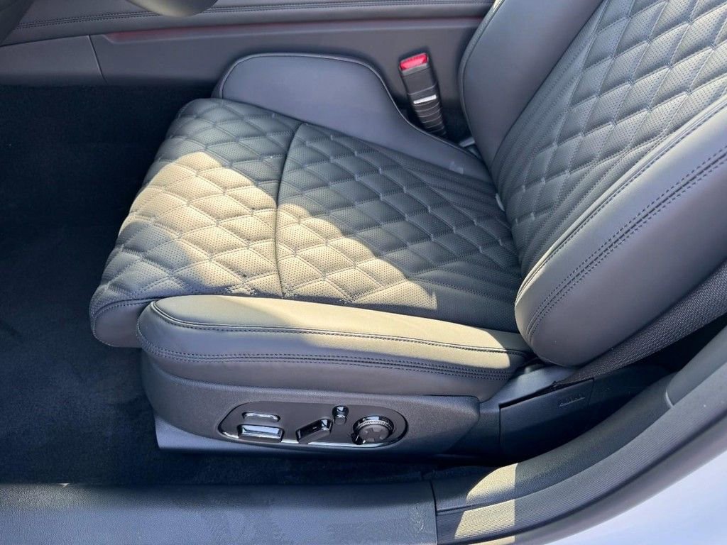 New 2026 Genesis G90 3.5T Prestige AWD/4WD image 10