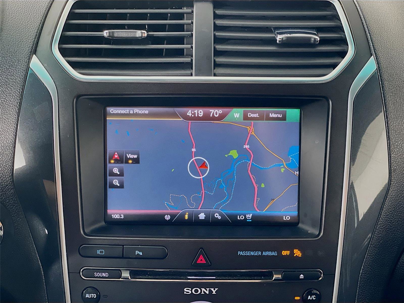 Used 2016 Ford Explorer Limited image 16