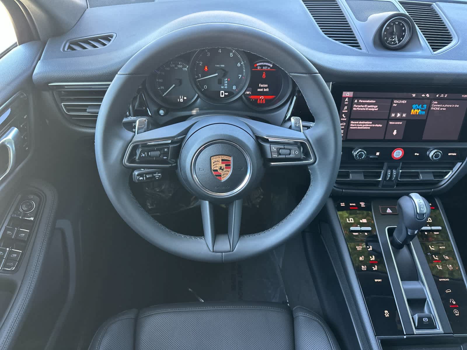 New 2026 Porsche Macan AWD/4WD image 15