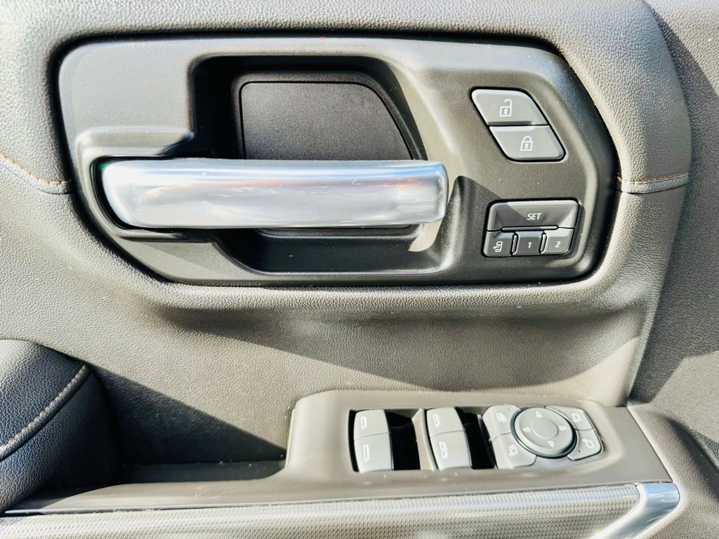 Used 2019 GMC Sierra 1500 AT4 w/ Technology Package image 9