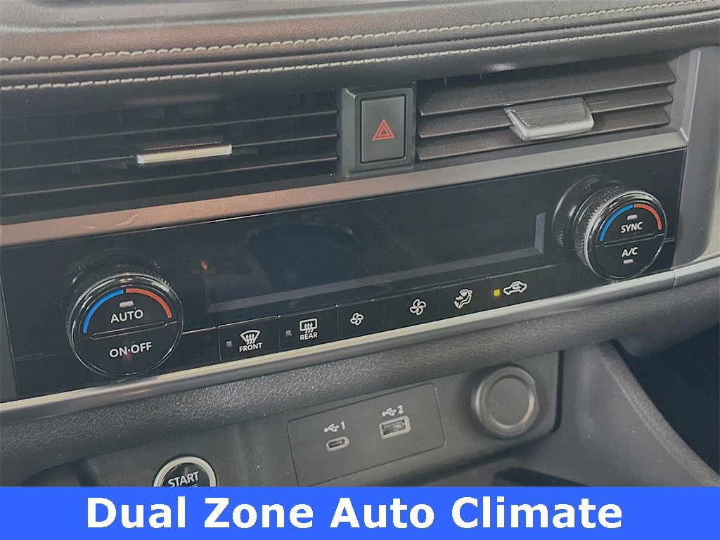 Used 2023 Nissan Rogue SV image 8