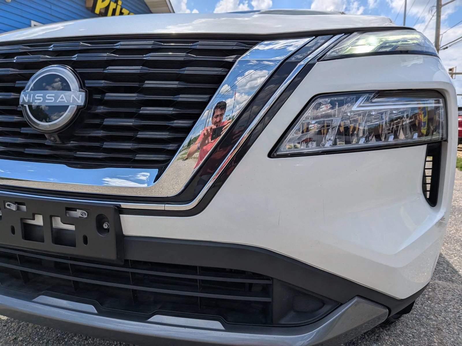 Used 2023 Nissan Rogue SL AWD/4WD image 10