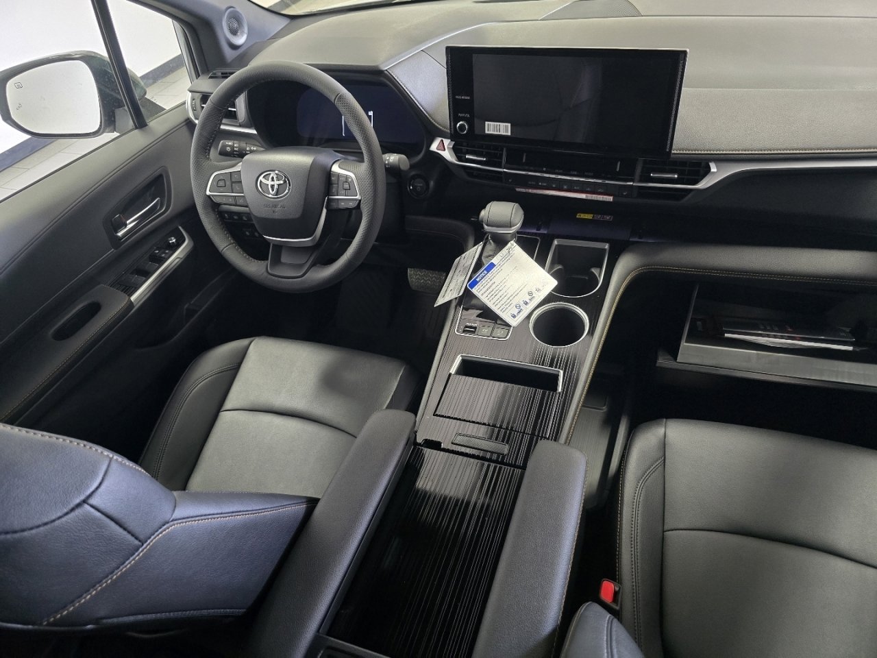 New 2026 Toyota Sienna XLE Woodland Edition image 25