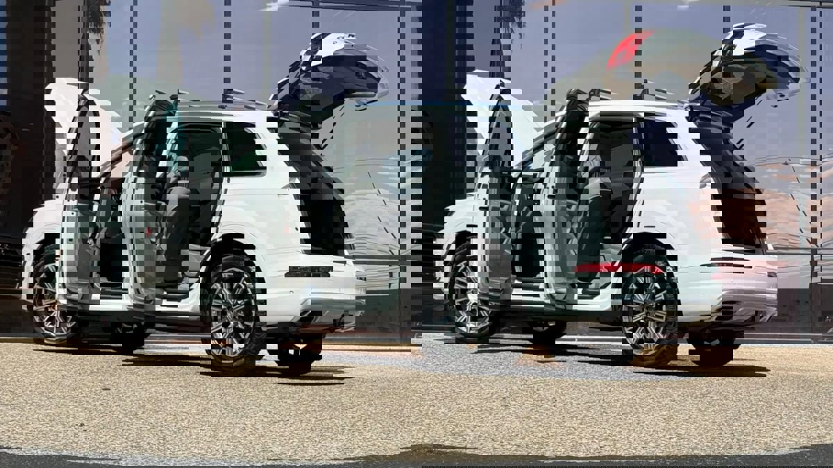 Used 2019 Audi Q7 3.0T Premium Plus image 8