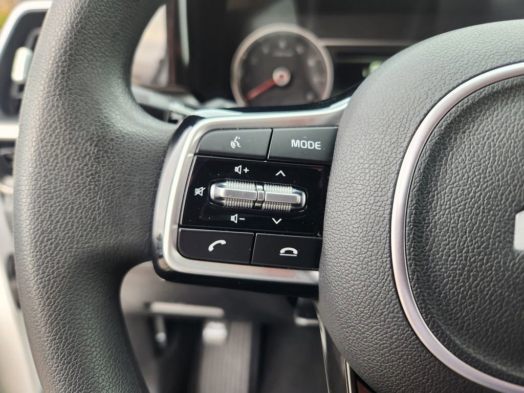 Used 2022 Kia Sorento LX image 22