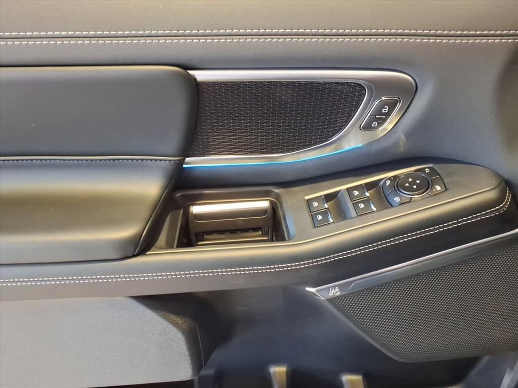 New 2025 Ford Expedition Platinum w/ Stealth Performance Package image 12