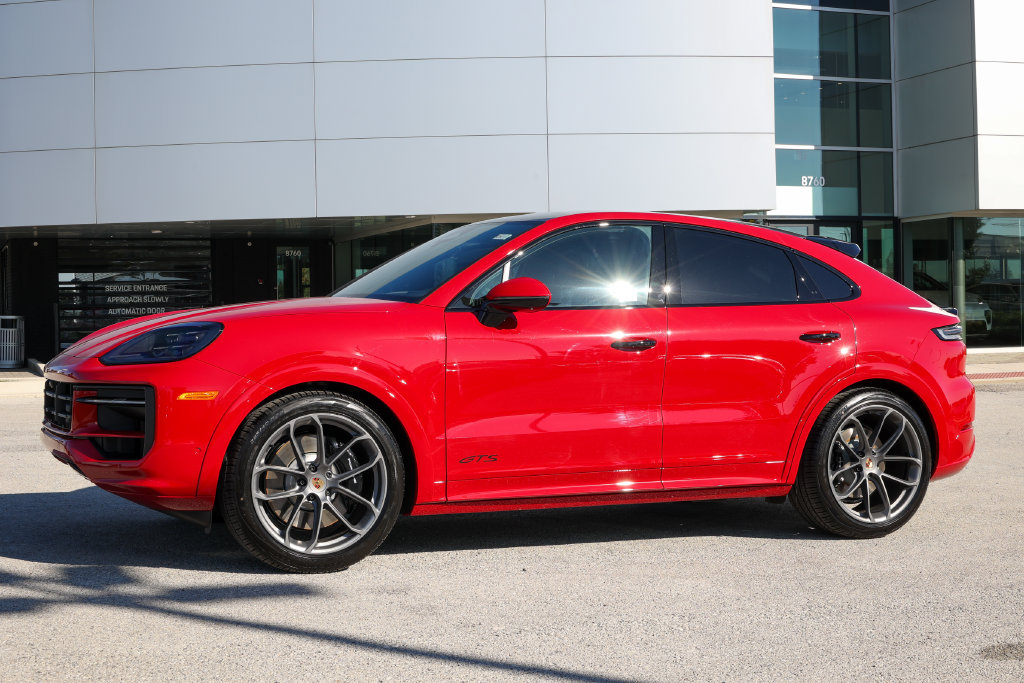New 2026 Porsche Cayenne GTS AWD/4WD image 11