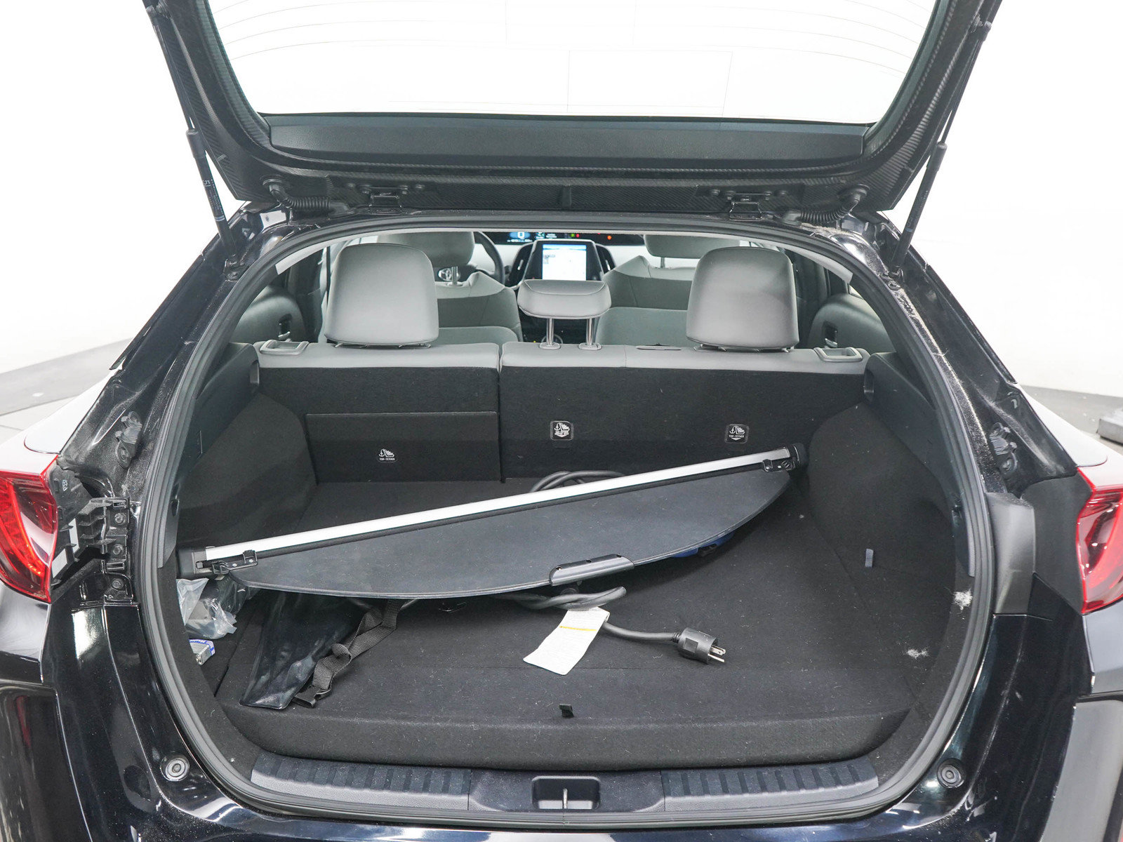 Used 2022 Toyota Prius Prime XLE FWD image 16