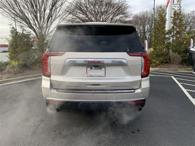 Used 2021 GMC Yukon XL Denali w/ Denali Premium Package image 7