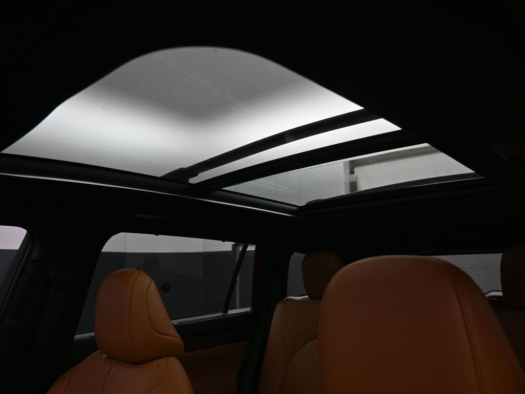 Certified 2025 Toyota Highlander LE image 31