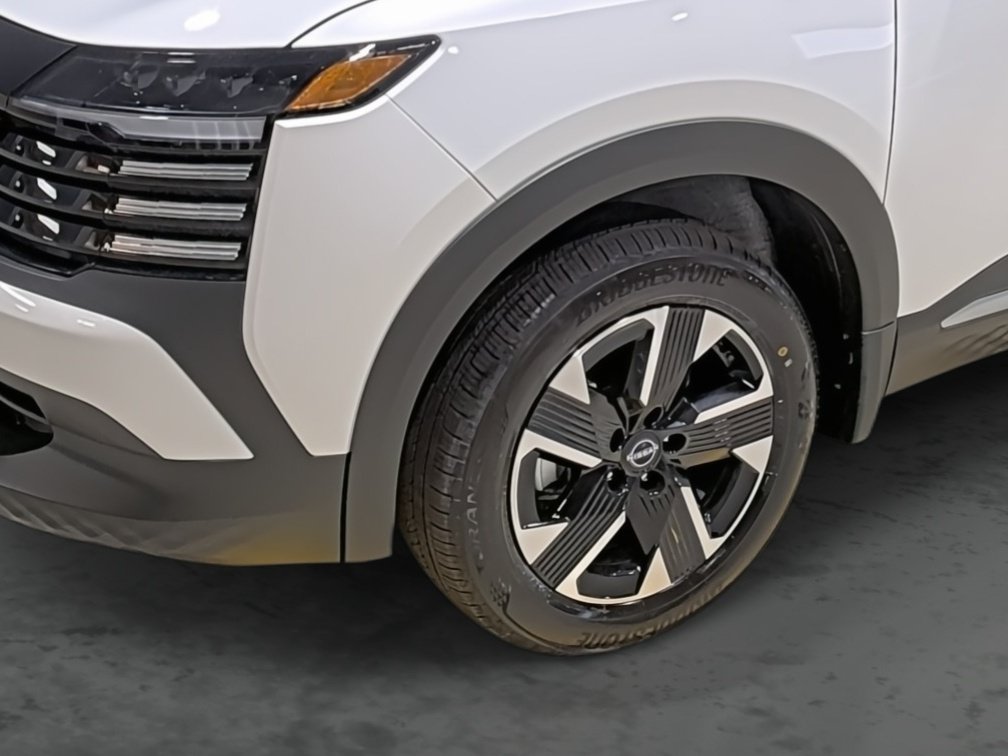 New 2026 Nissan Kicks SV w/ SV Premium Package AWD/4WD image 9