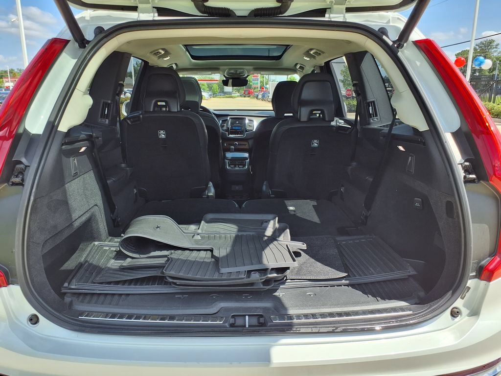 Used 2023 Volvo XC90 B6 Plus AWD/4WD image 12