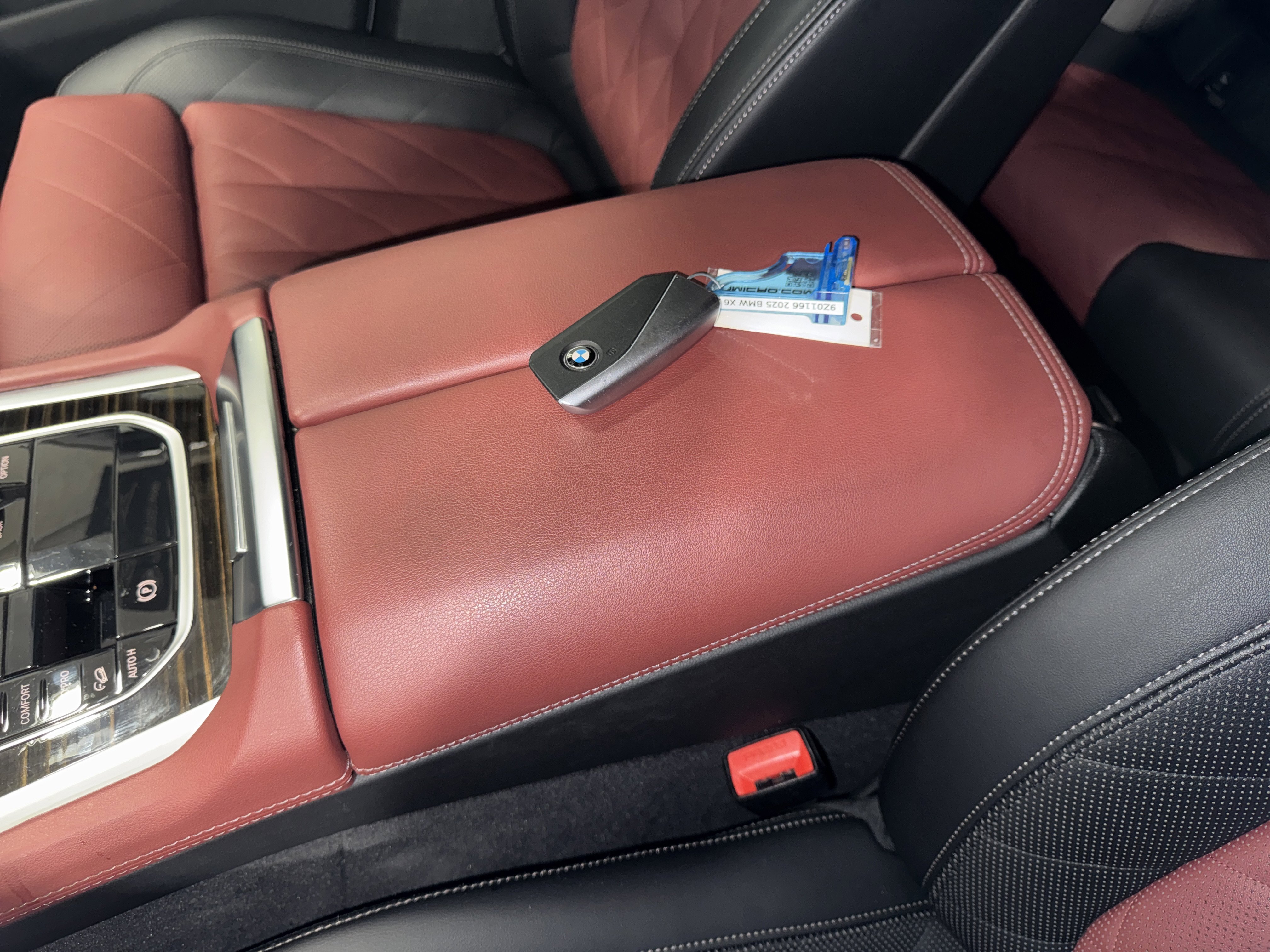 Certified 2025 BMW X6 xDrive40i image 29