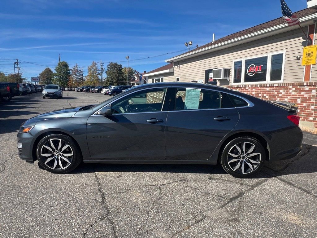 Used 2021 Chevrolet Malibu RS image 3