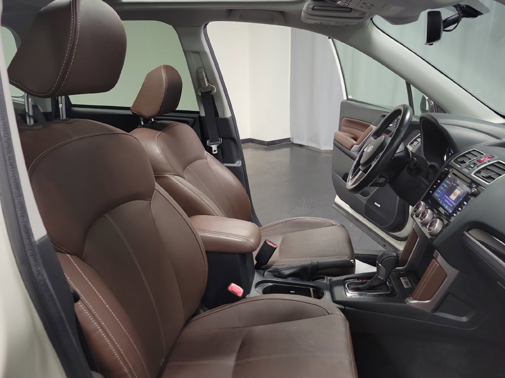 Used 2018 Subaru Forester 2.5i Touring w/ Popular Package #3B AWD/4WD image 33
