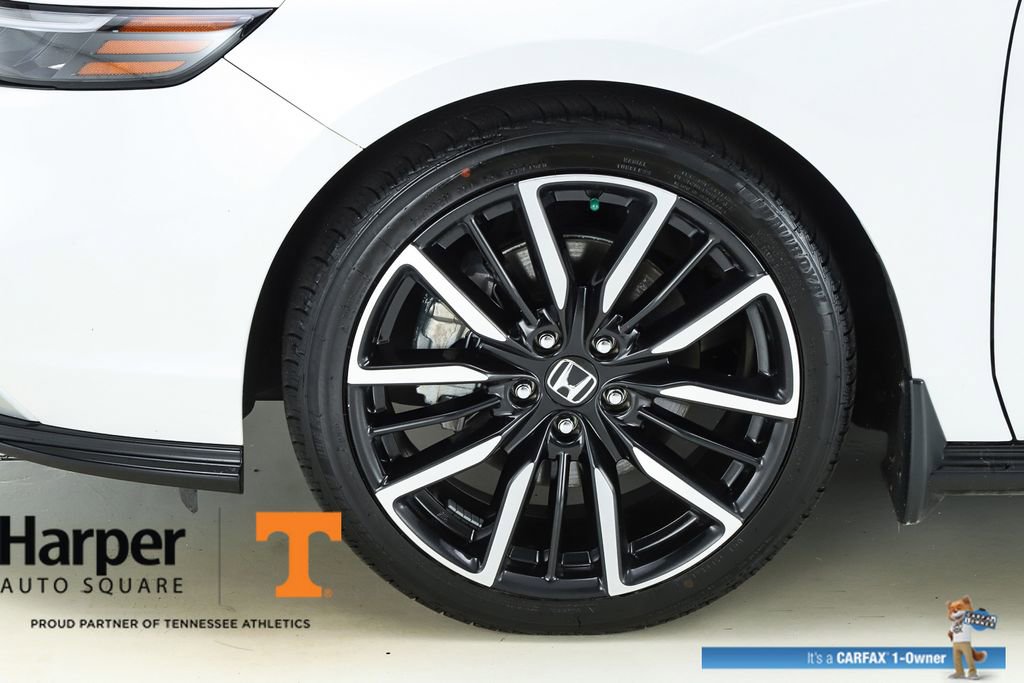 Used 2023 Honda Accord Touring image 5
