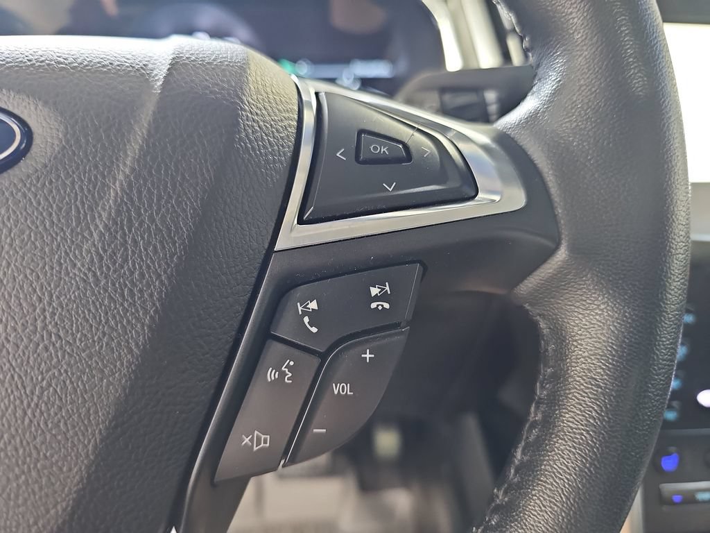 Used 2020 Ford Edge Titanium w/ Equipment Group 301A AWD/4WD image 43