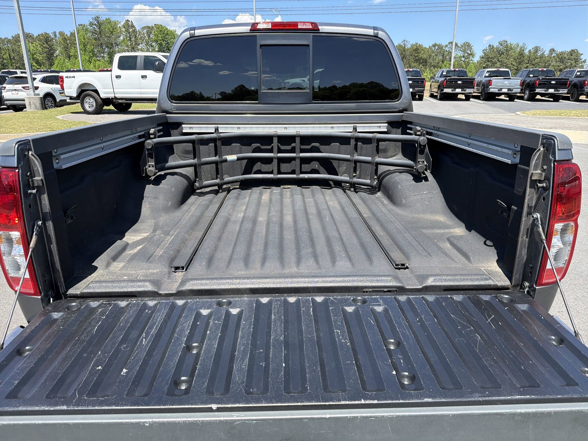 Used 2019 Nissan Frontier SV w/ Value Truck Package RWD image 29