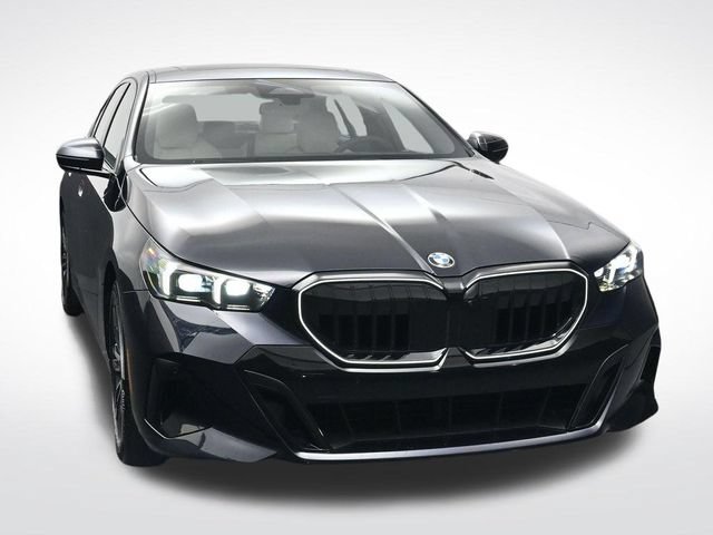 New 2027 BMW 540i xDrive w/ M Sport Package AWD/4WD image 11
