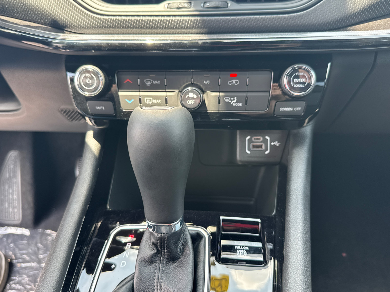 New 2026 Jeep Compass Latitude AWD/4WD image 12