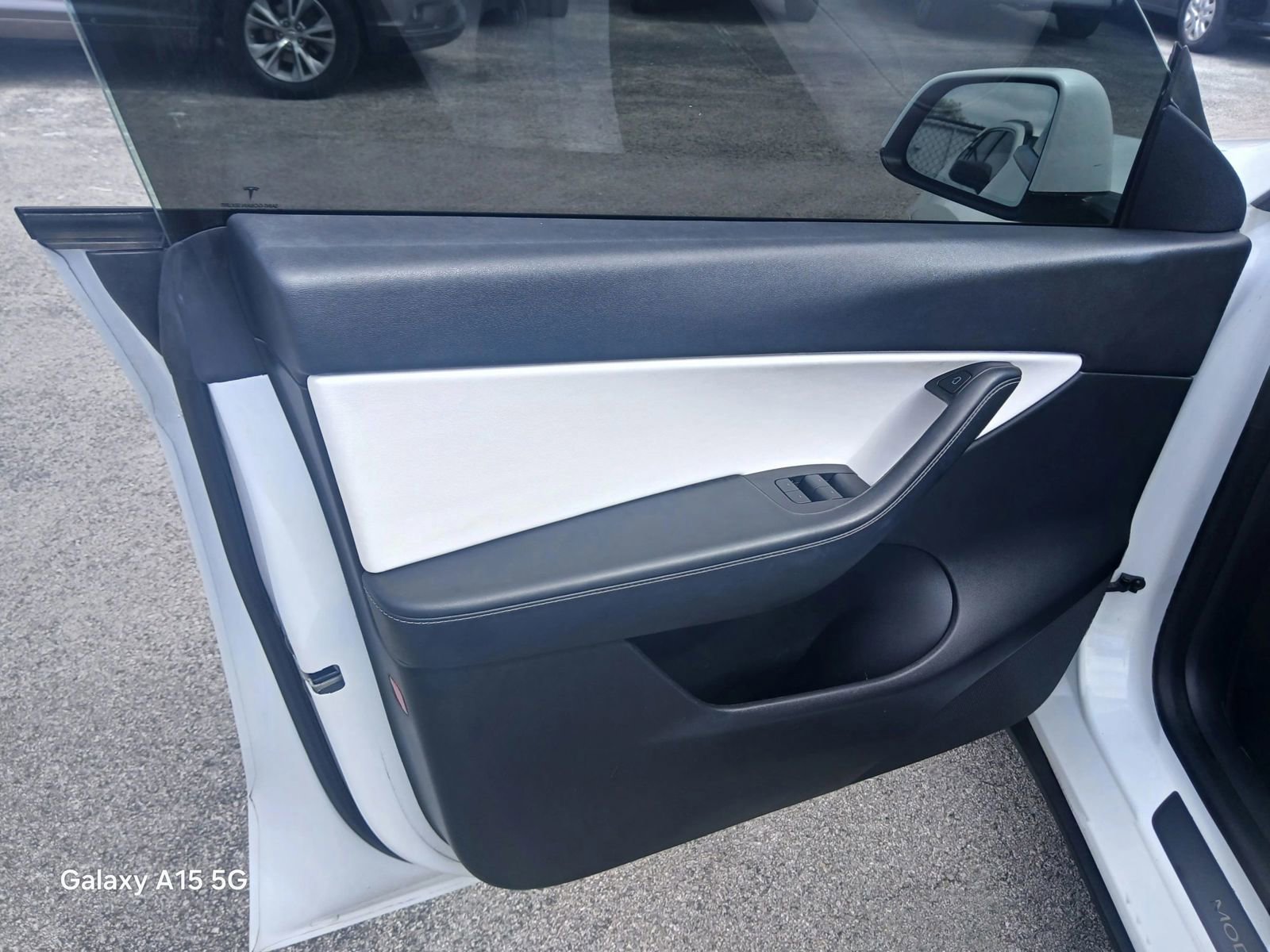 Used 2021 Tesla Model Y Long Range image 10