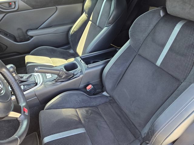 Used 2024 Toyota GR86 Premium w/ Performance Package RWD image 28