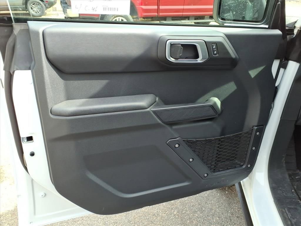 New 2026 Ford Bronco Badlands image 14