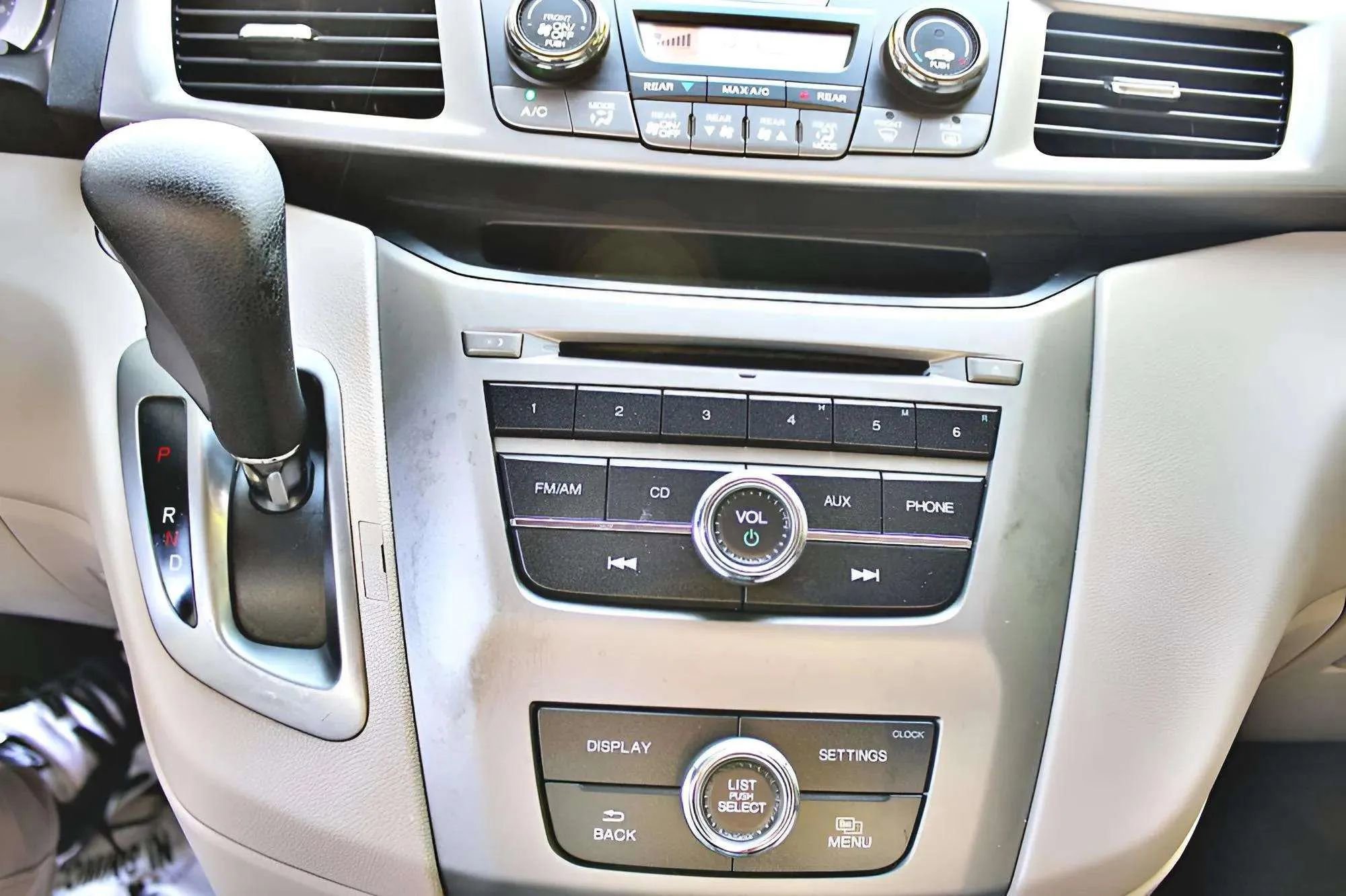 Used 2016 Honda Odyssey LX image 18