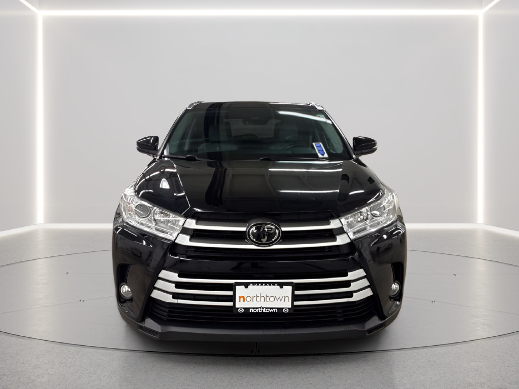 Used 2019 Toyota Highlander XLE AWD/4WD image 5