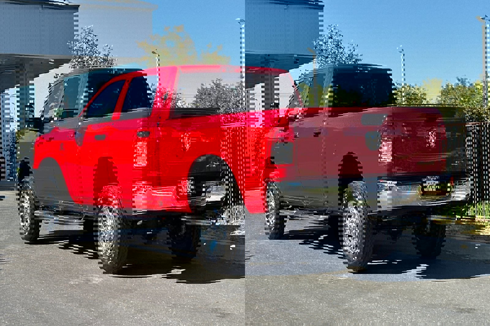 Used 2024 RAM 2500 Tradesman w/ Chrome Appearance Group image 6