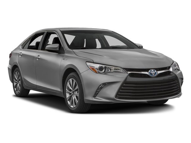 Used 2017 Toyota Camry XLE w/ Moonroof Package FWD image 6