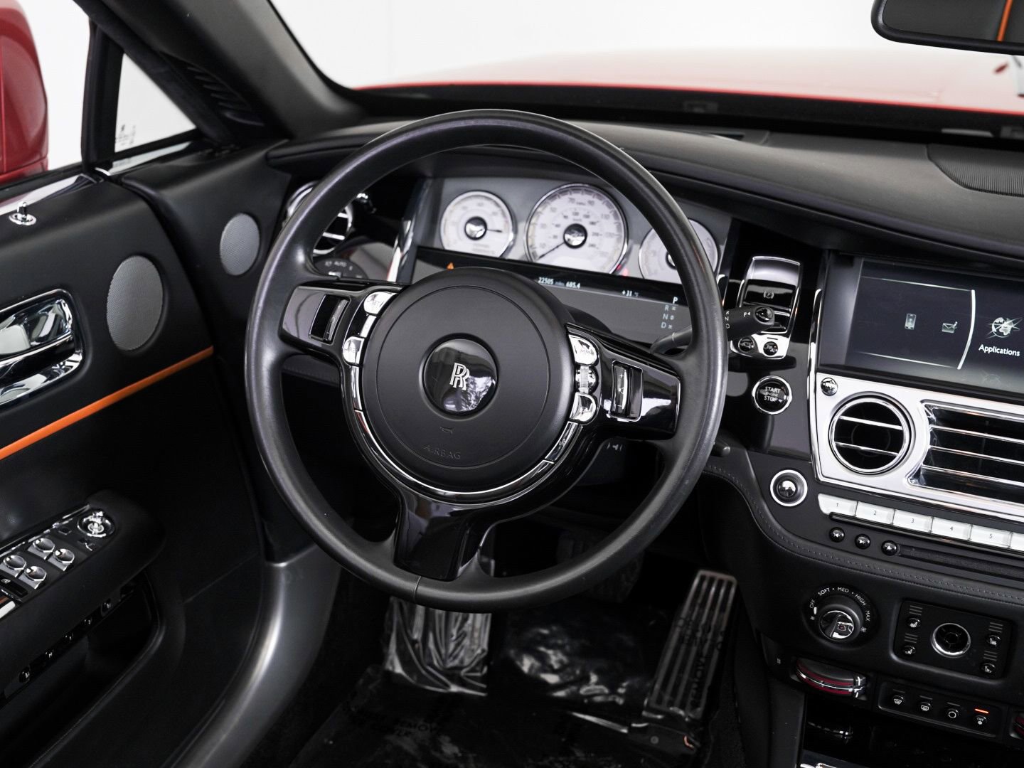 Used 2020 Rolls-Royce Dawn image 69