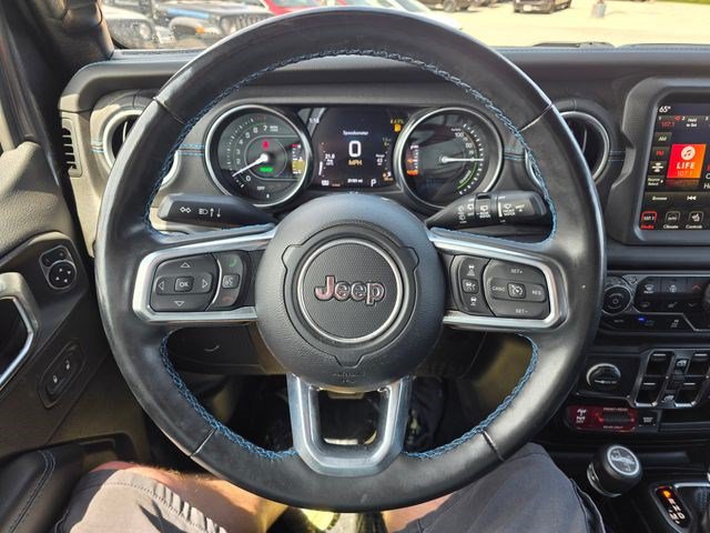 Used 2022 Jeep Wrangler Unlimited Rubicon 4xe w/ Cold Weather Group AWD/4WD image 33