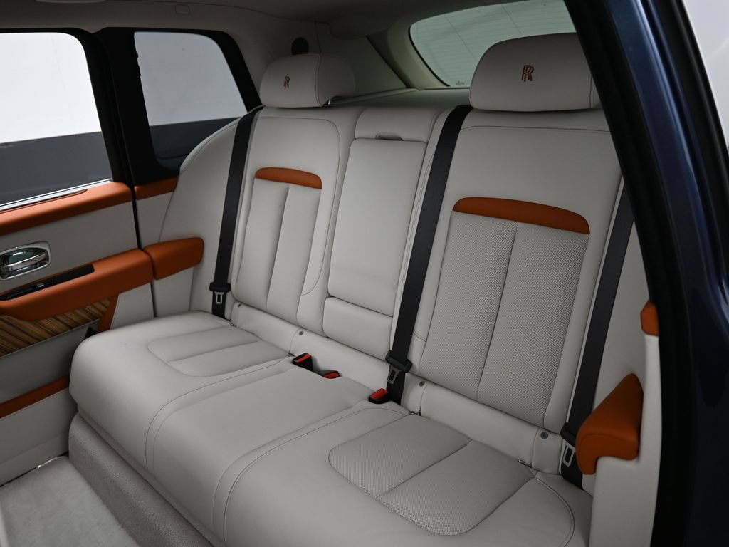 Certified 2024 Rolls-Royce Cullinan AWD/4WD image 25