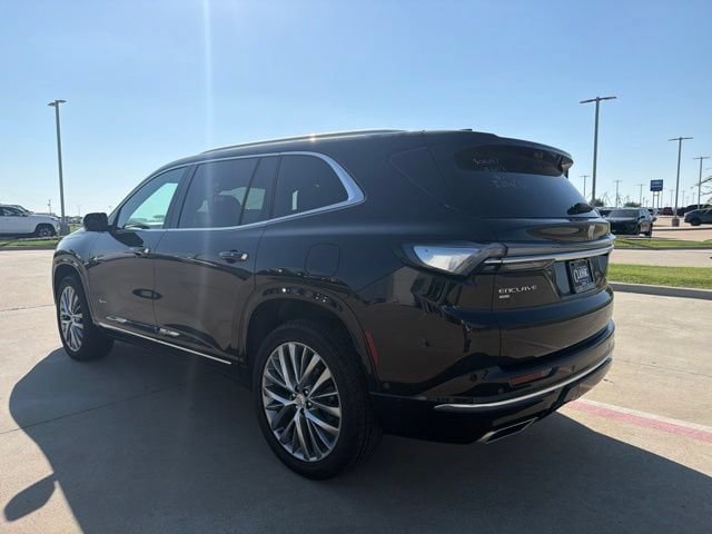 Used 2025 Buick Enclave Avenir w/ Super Cruise Package AWD/4WD image 10