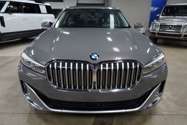 Used 2022 BMW 750i xDrive w/ Luxury Rear Seating Package AWD/4WD image 8