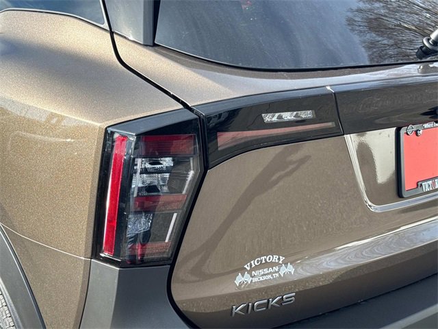 New 2026 Nissan Kicks SV w/ SV Premium Package image 9
